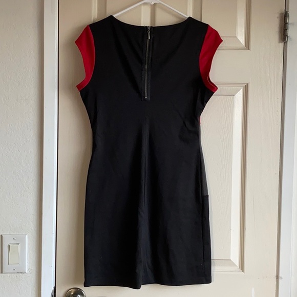 Color block mini dress - Picture 3 of 4